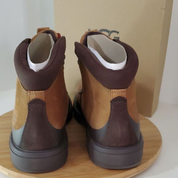 UGG Biltmore Hiker Men's Boot Oak Size 12 Waterproof Leather NIB - Picture 5 of 12